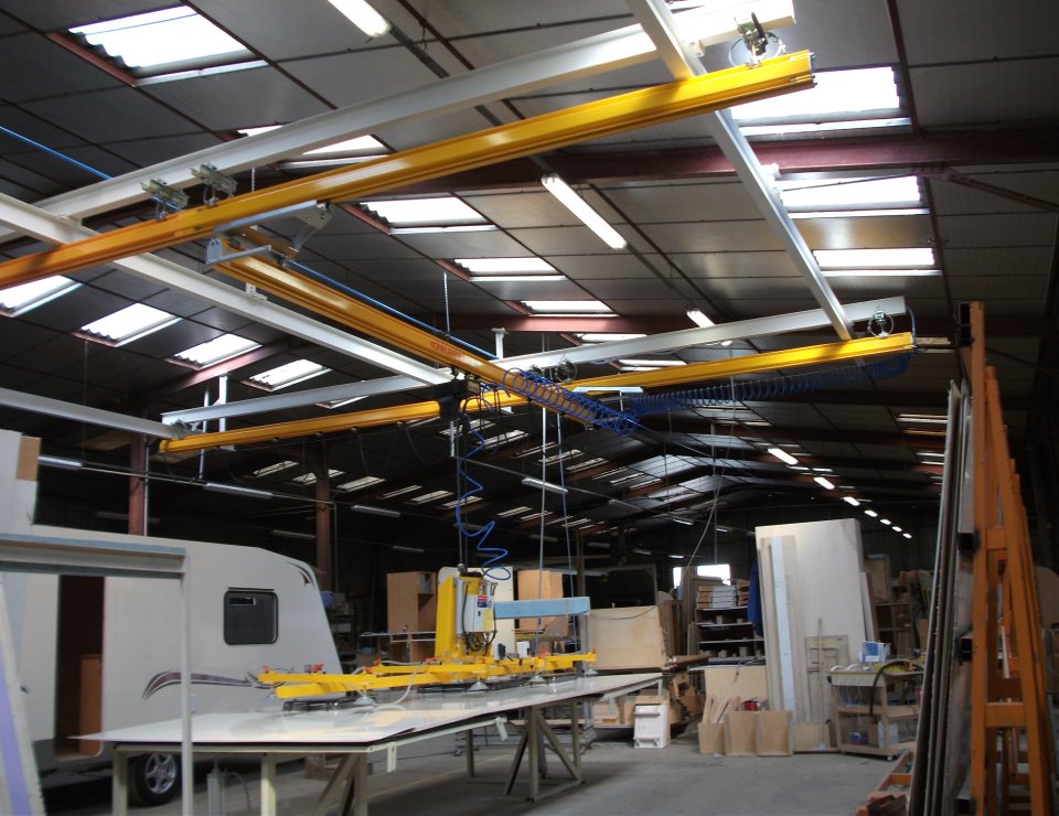 Poutre roulante sous charpente Serema